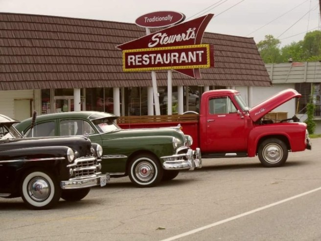 2-1-stewarts-restaurant-700x525